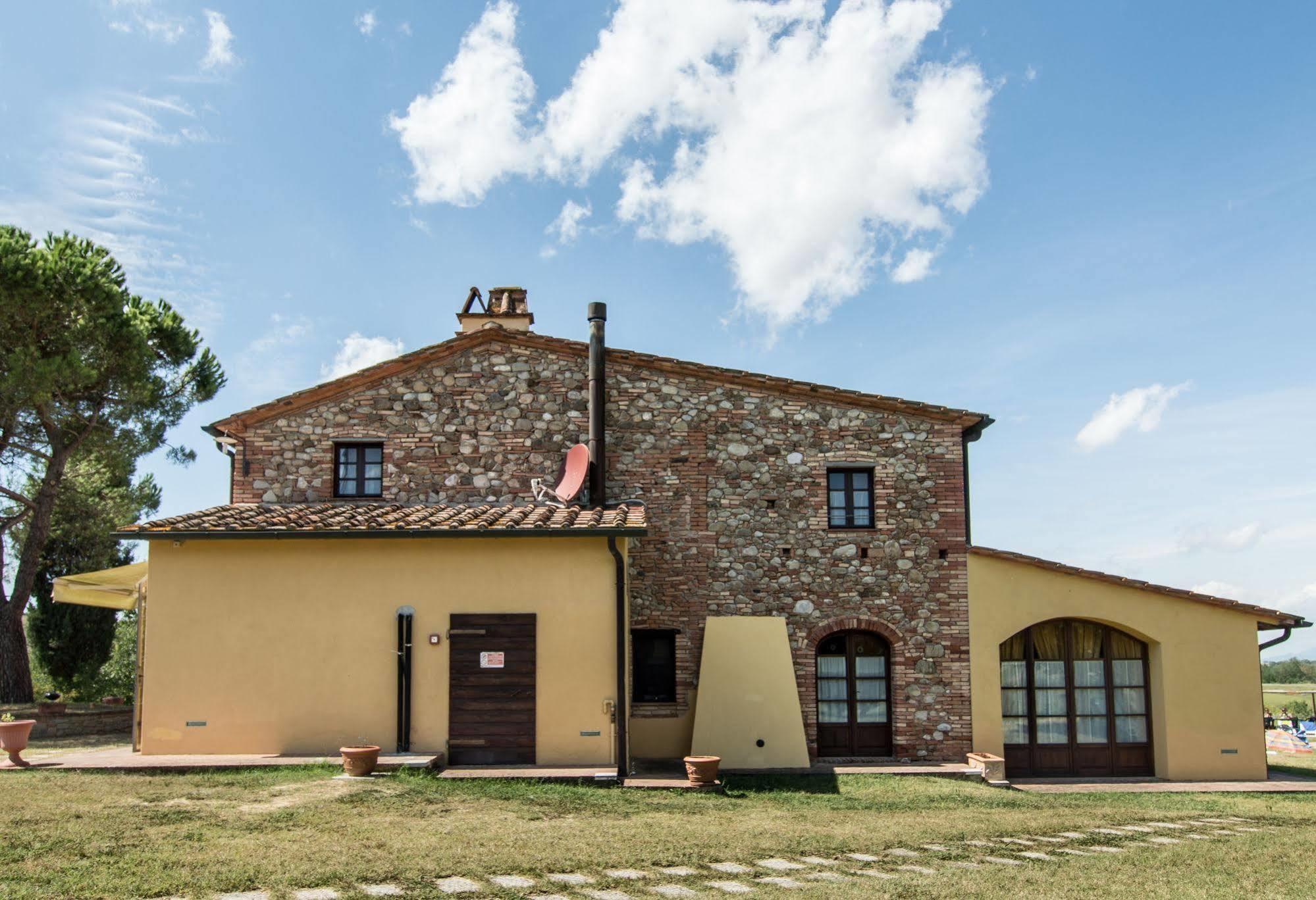 Casa D'Era Country Holiday Houses Lajatico Εξωτερικό φωτογραφία